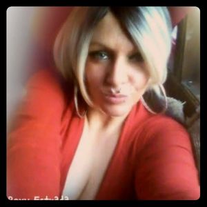 Meet your Posher, Roxanne